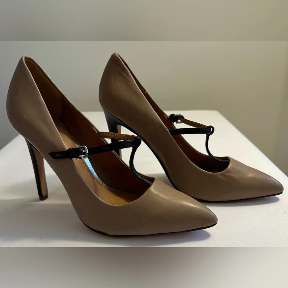 Coach Women’s Fulton T-Strap Leather Pumps Size 8M - Picture 3 of 9